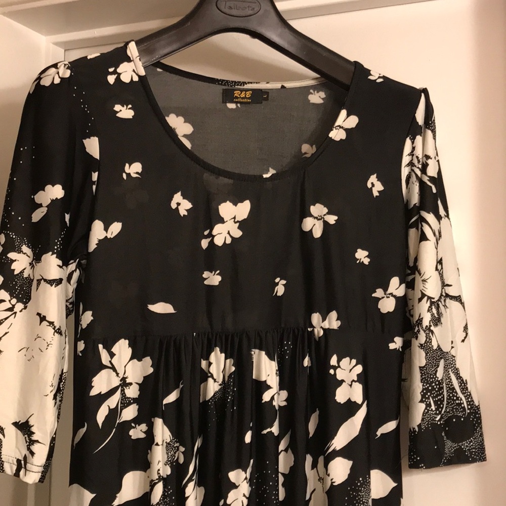 Black and white tunic
